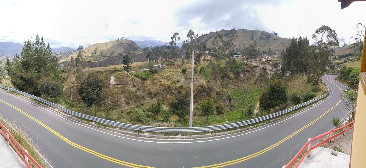 Chugchilán Hostal El Inca מראה חיצוני תמונה