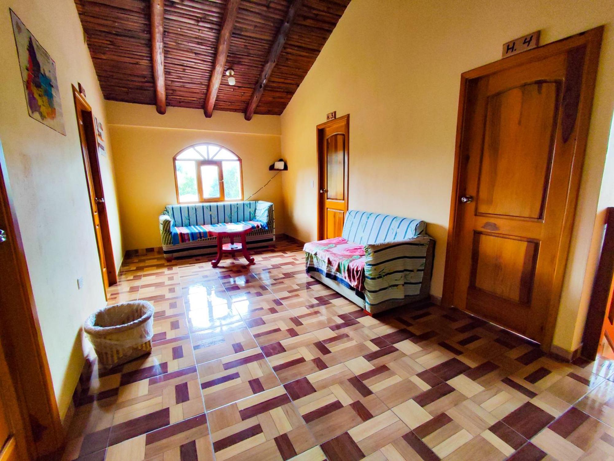 Chugchilán Hostal El Inca מראה חיצוני תמונה
